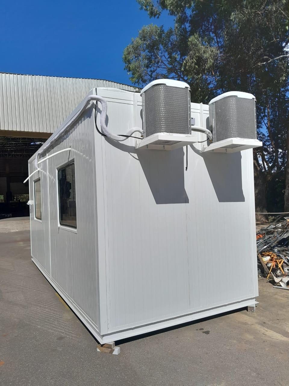Laboratório com climatização dupla instalada